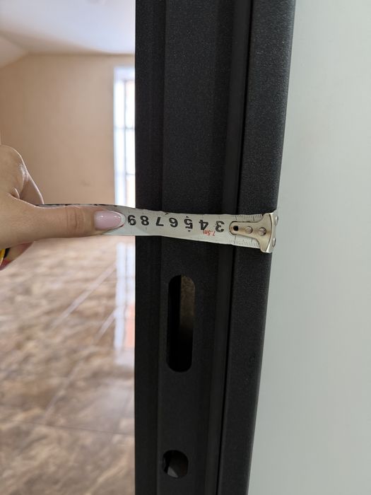 Дверь Входная правая