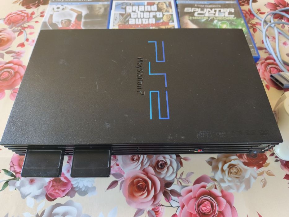 Vând Playstation 2 fat