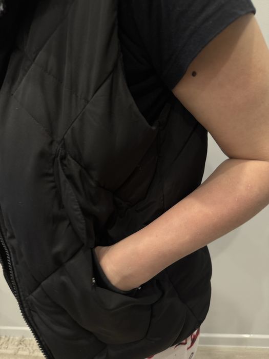 Куртка ( безрукавка в подарок )