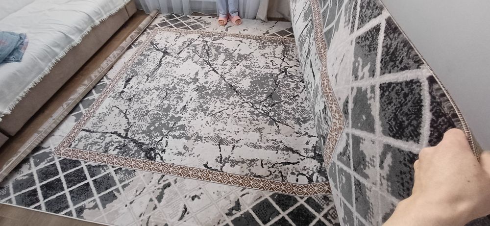 Продаётся ковёр..