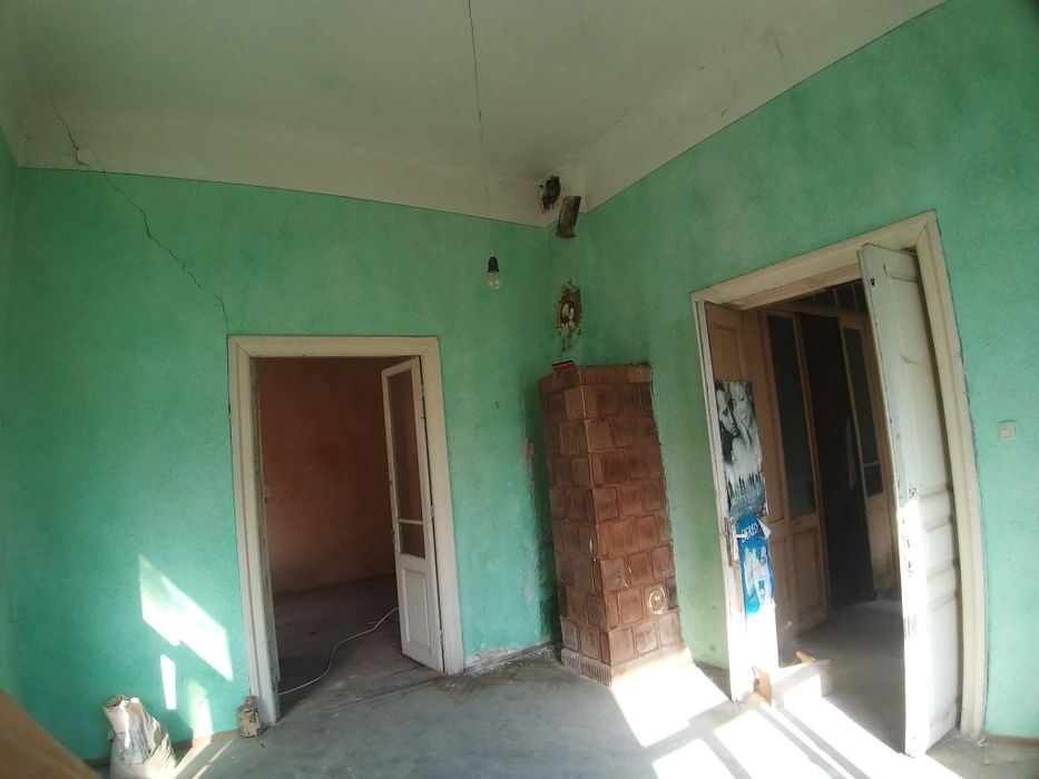 Casa de vanzare in orasul Roman,.JUDETUL Neamt.