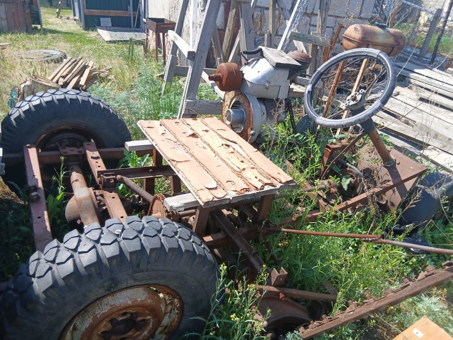 Продам самодельную самоходку сенокоска грабли есть