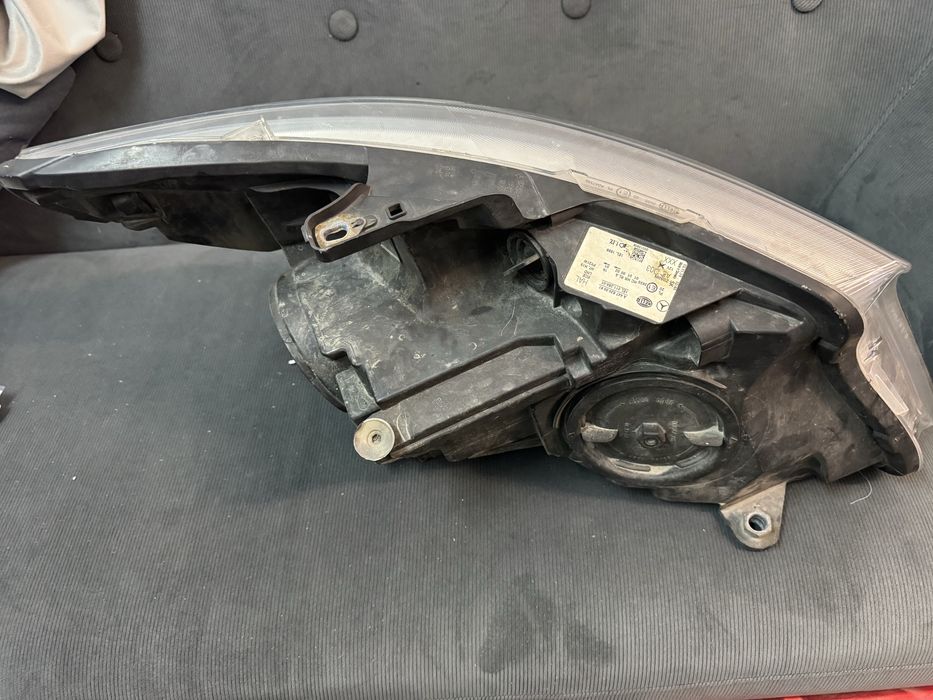 Faruri mercedes vito w447