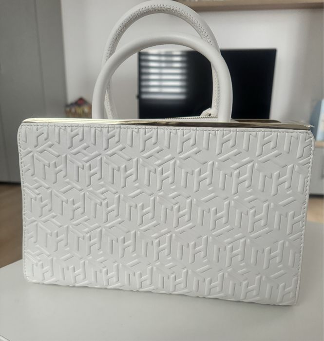 Geanta Tommy Hilfiger, Noua, Superba, alba cu auriu