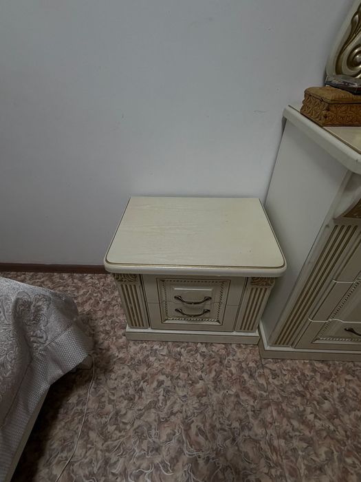 Спальныи гарнитур продам