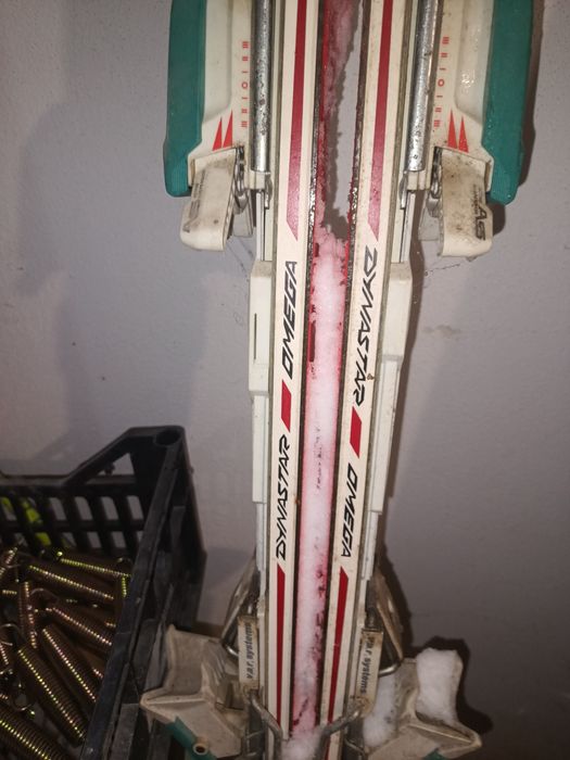 Vând schiuri dynaster originale