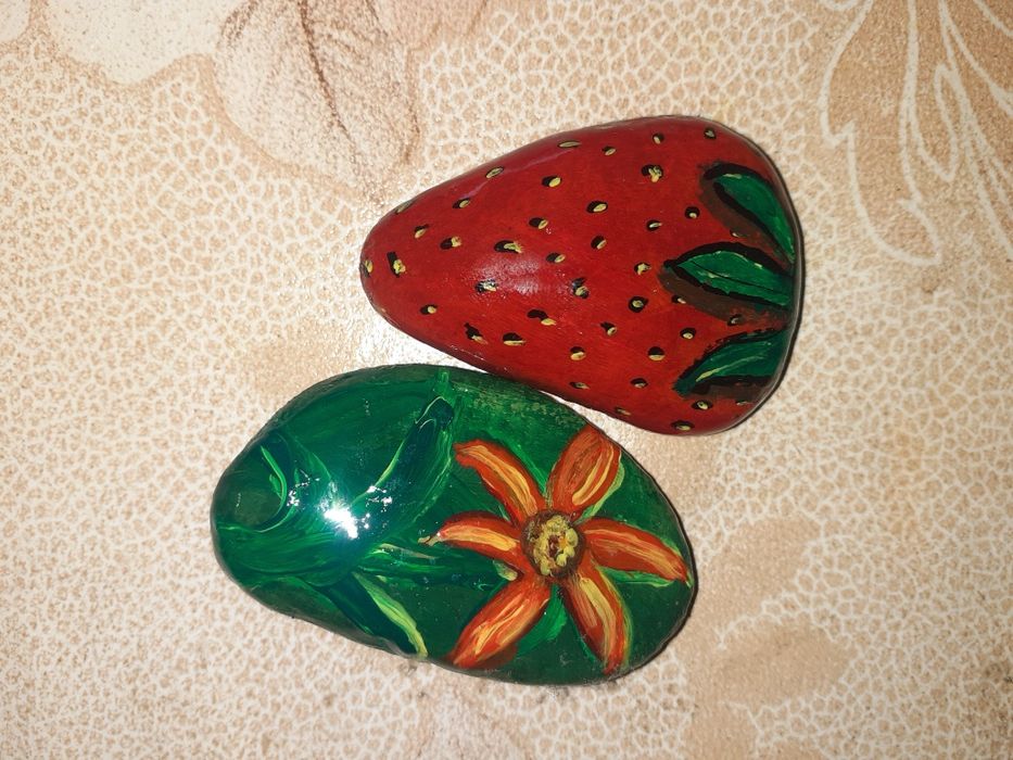 Picturi pe pietre și decoratiuni