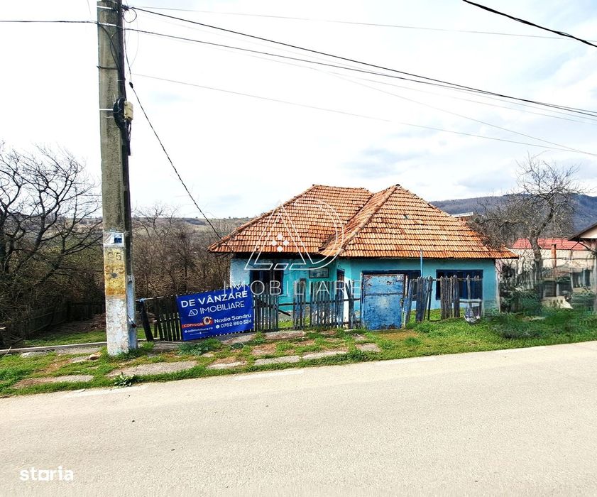 Casă de vânzare în Baia de Fier – zonă turistică deosebită