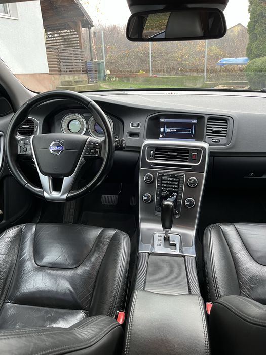 Volvo V60 Cross Country Summum