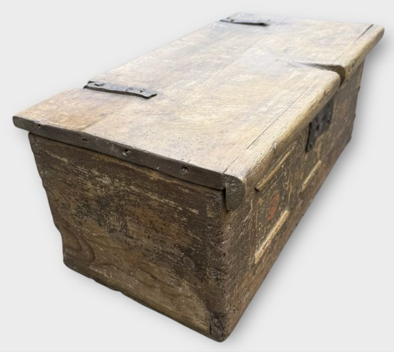 Lada zestre Saseasca pictata patina deosebita