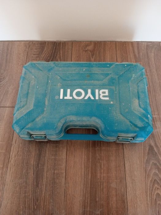 Продаю перфоратор