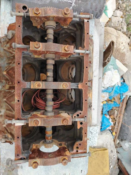 Блок от двигателя на Камаз