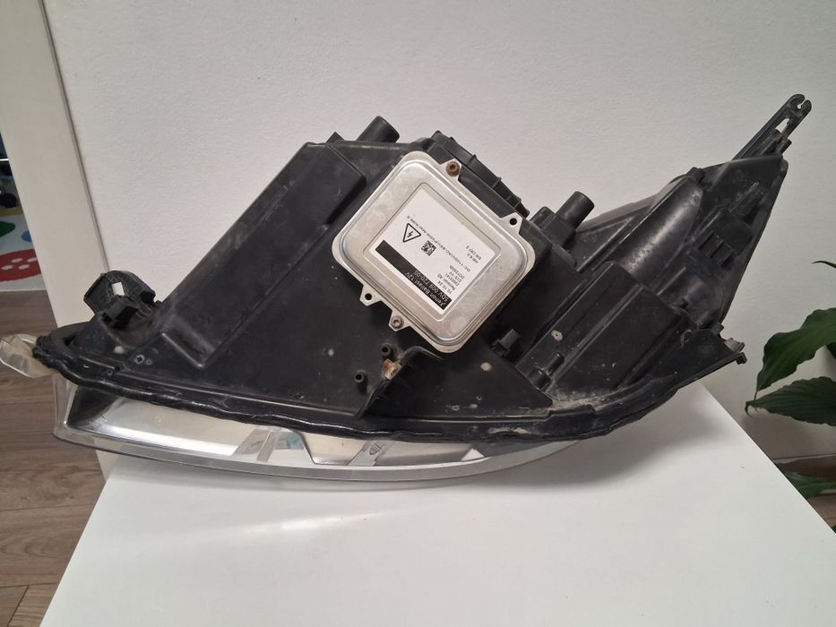 Vand faruri opel insignia