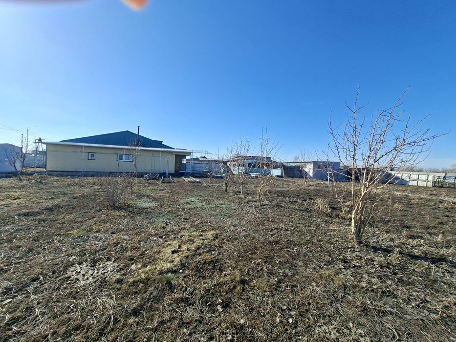 Продам дом в 11 км от города Аксу