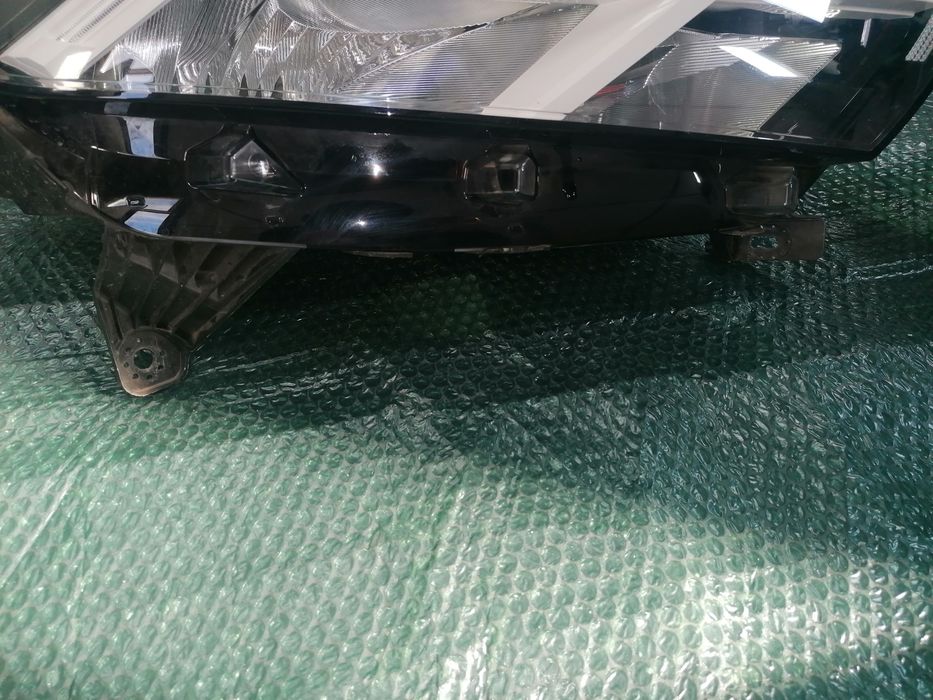 Faruri Dacia Logan 3, Sandero, Jogger