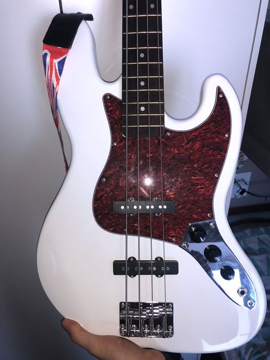 Электро гитара. Басс.