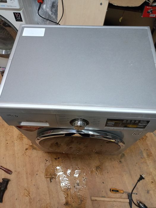 Продам машину ваз 2104 работяга