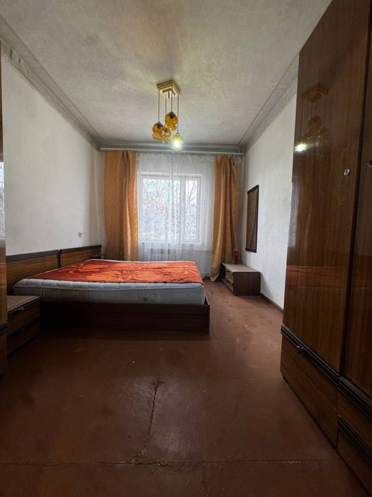 2 комнатная 3 этаж новая планировка хороший раион!