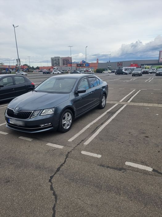 Vând Skoda Octavia 3