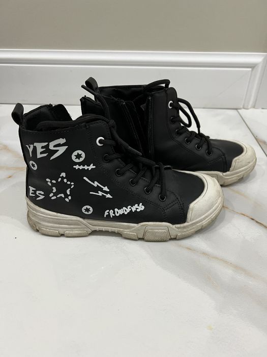 Продам обувь для девочки