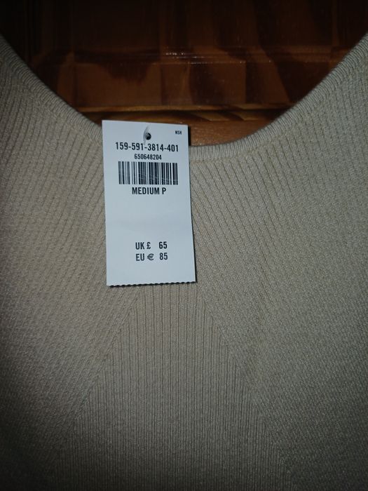 Vand rochie noua, de dama ,de la firma Abercrombie &Fitch, marimea M.