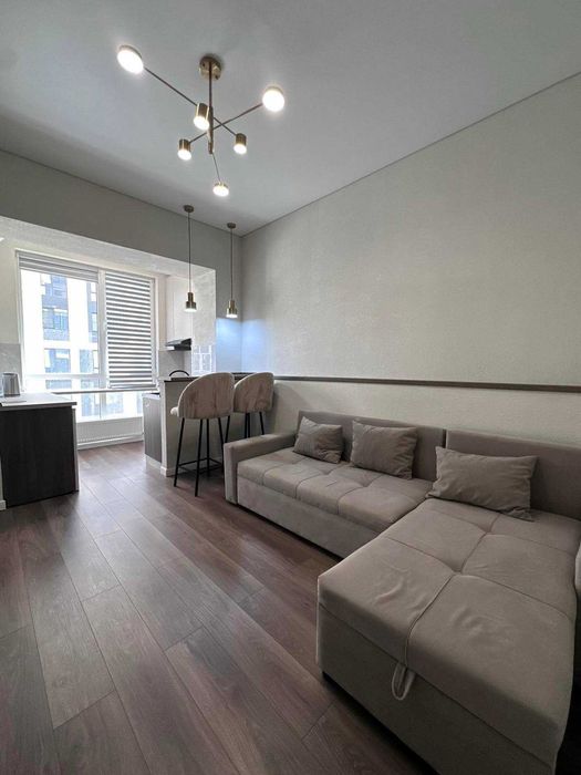 Срочно ! Сдаю  2х ком кв-ру Жк Пойтахт Гавхари Ц2 Алайский А3