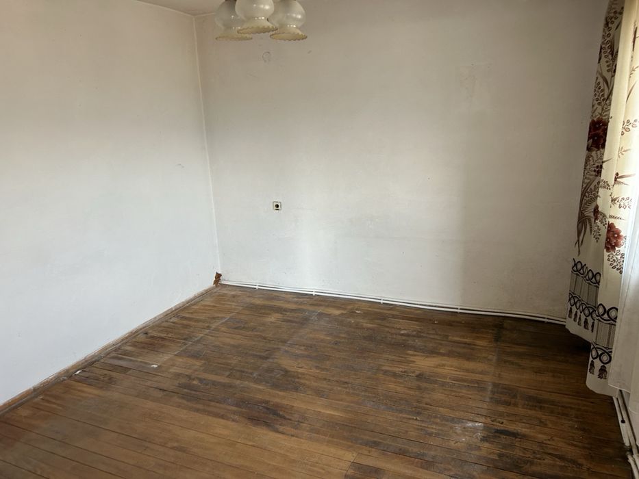 Продава се Многостаен апартамент в Вършец - 120 кв.м за 567 €/кв.м - Снимка #2