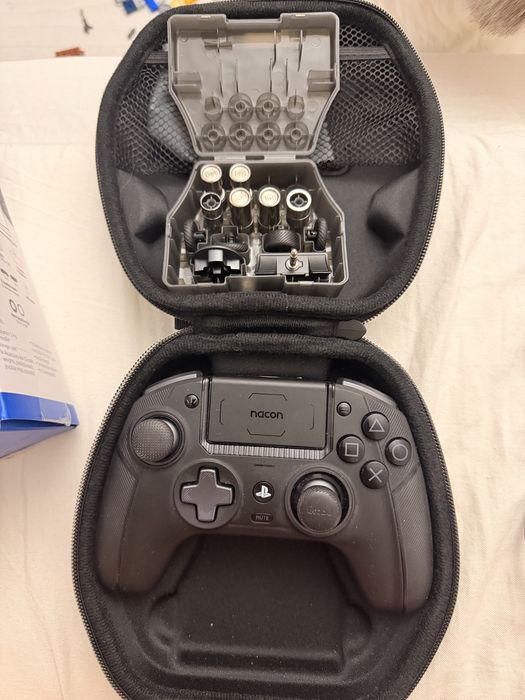 Nacon Revolution 5 Pro
