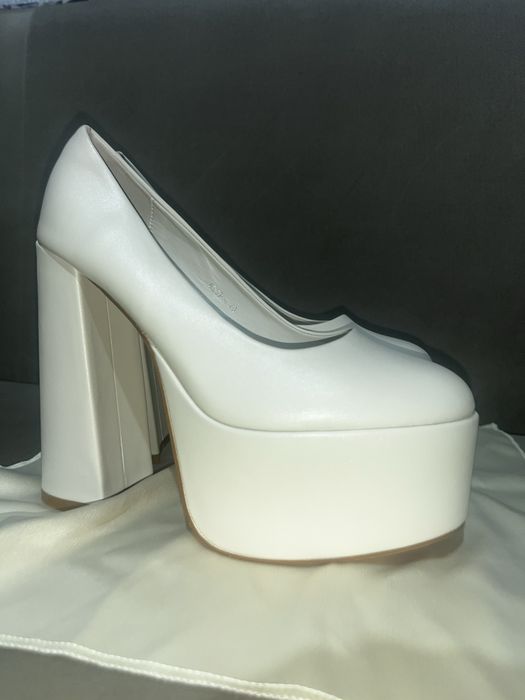 ТУФЛИ на высоком каблуке, размер 40