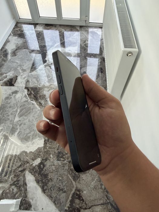 Vand iphone 13 128gb in stare f buna .