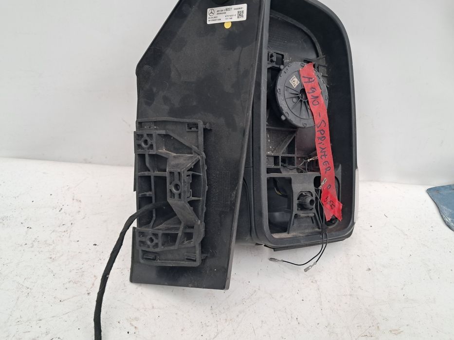 Огледало Mercedes Sprinter W910