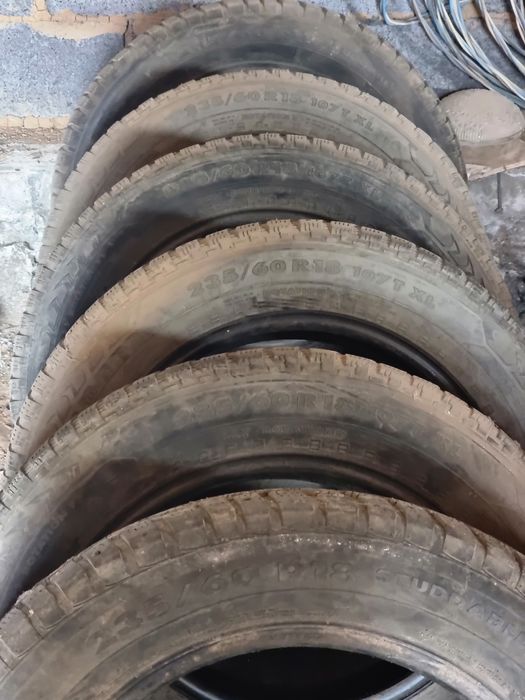 Шины 235/60/р18 6 шт