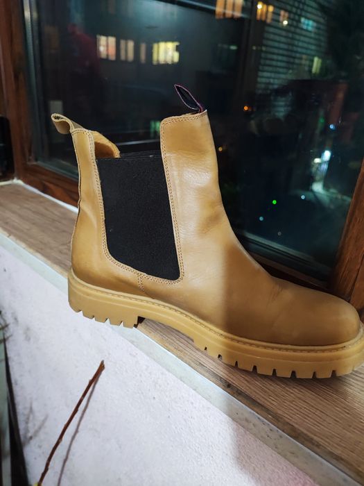 Зимни боти от естествена кожа