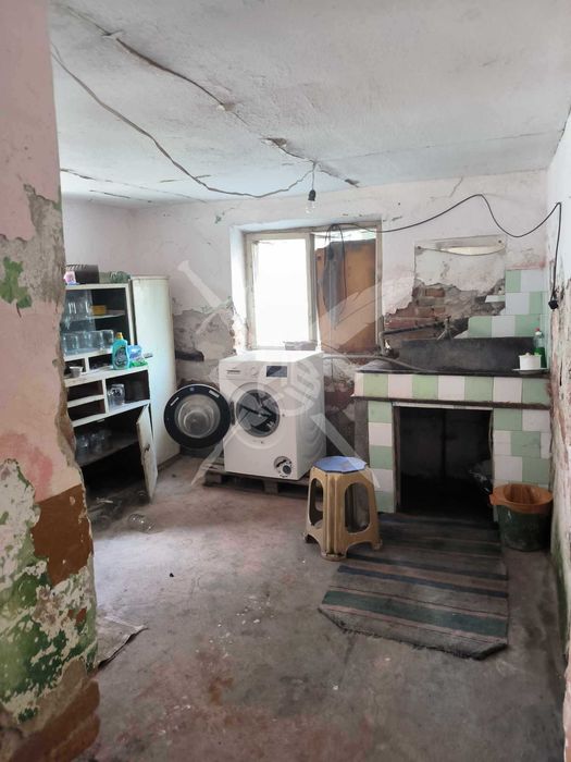 Продава се Къща в София, Хладилника - 82 кв.м за 330 €/кв.м - Снимка #6