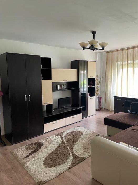 PF dau în chirie apartament
