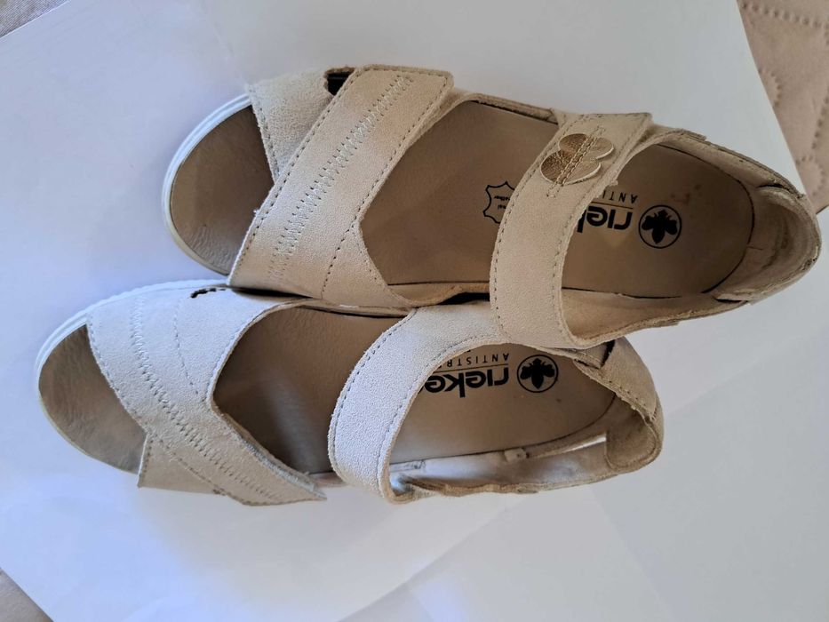 Сандали бежеви RIEKER №37,естествен велур