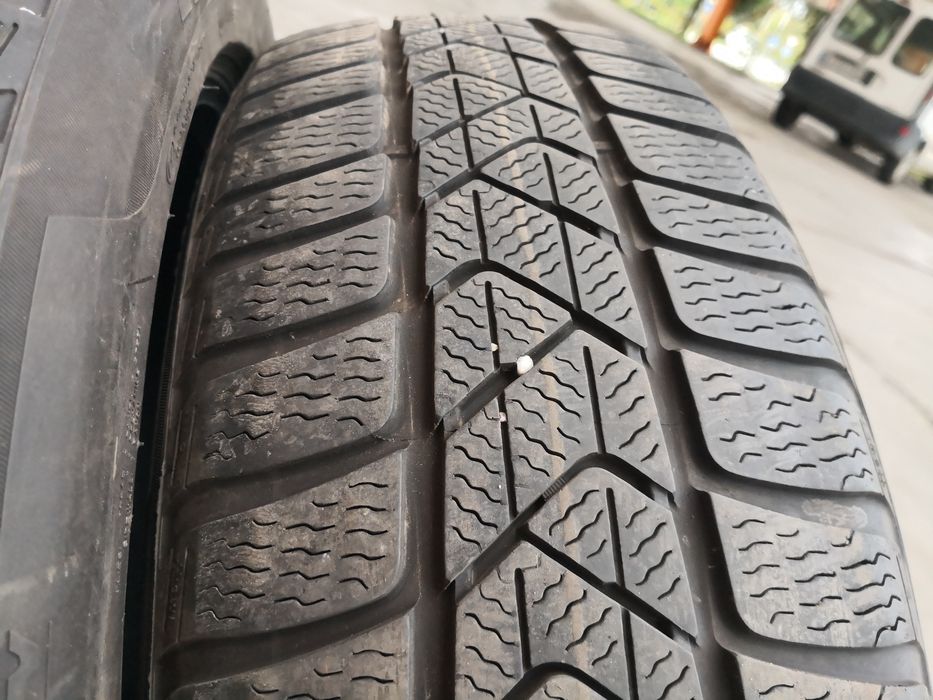 205 60 17 цола гуми Pirelli dot 22 4 броя