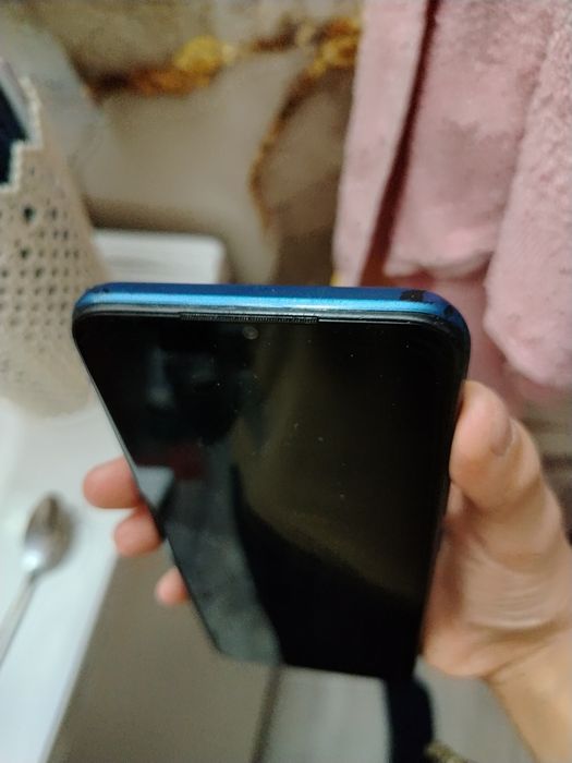 Телефон Hot 10 Play