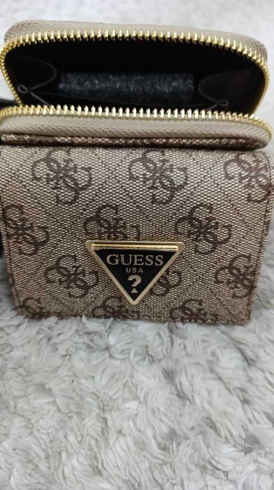Guess нови портмонета