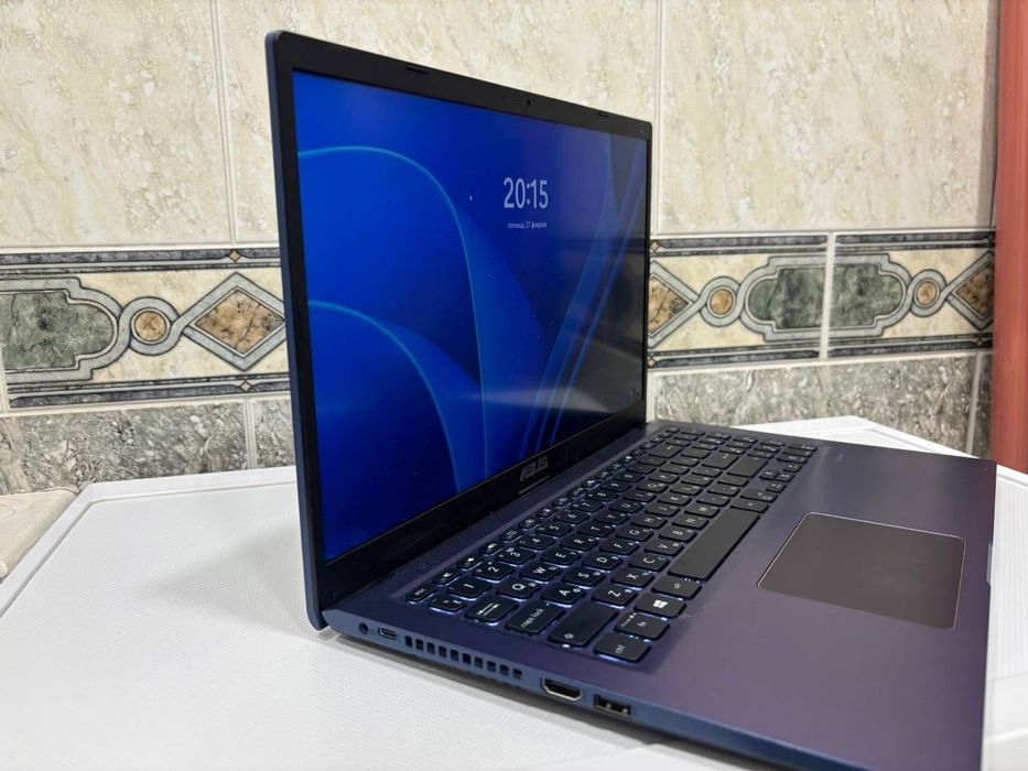 Ноутбук Asus X515E