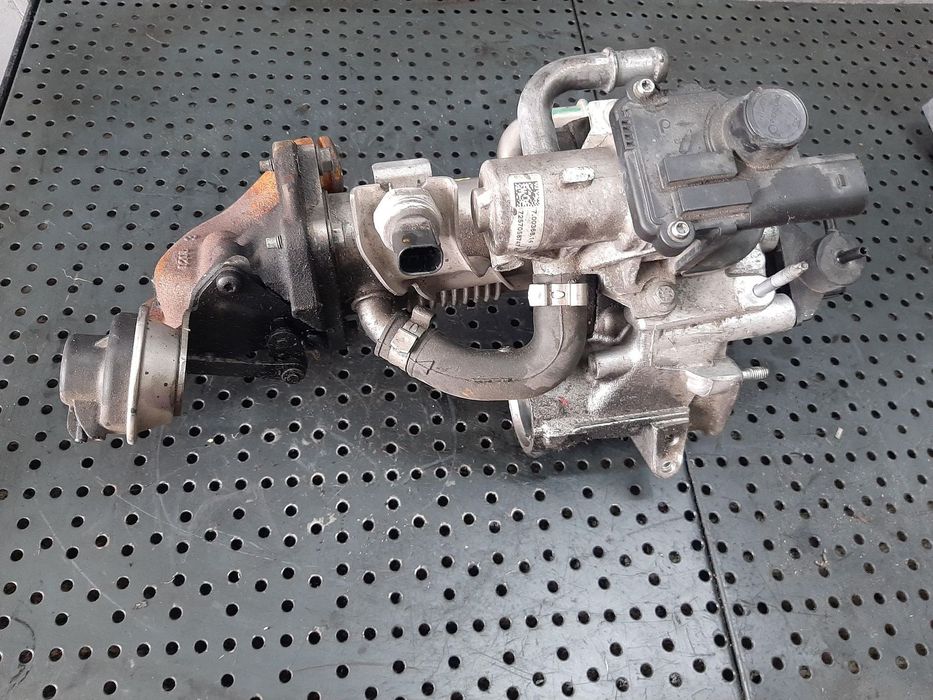 Racitor gaze cu egr 1.5 dci k9k nissan qashqai nissan juke renault megane 3 laguna 3 70036814 8200912059