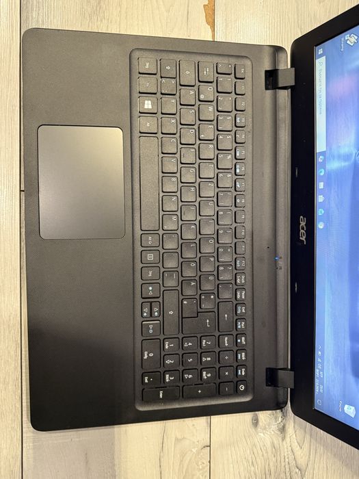 Acer EX2540-i3 6006u/8гб/250гб ссд
