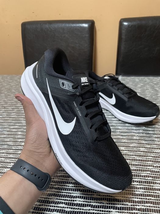 Nike zoom structure  24
