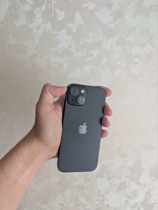 iPhone 15 128 в идеале