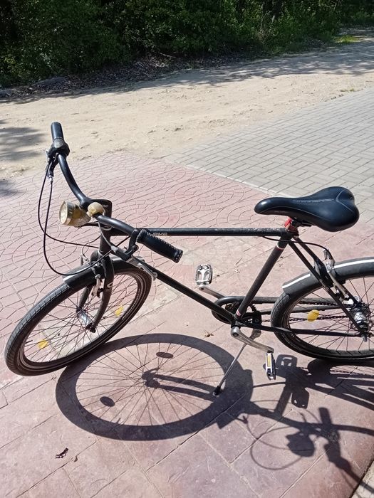Vînd bicicletă,cu roți pe 26!