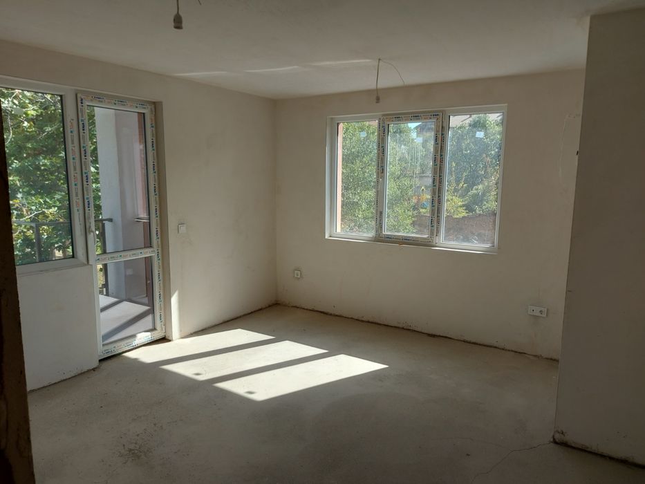 Тристаен апартамент