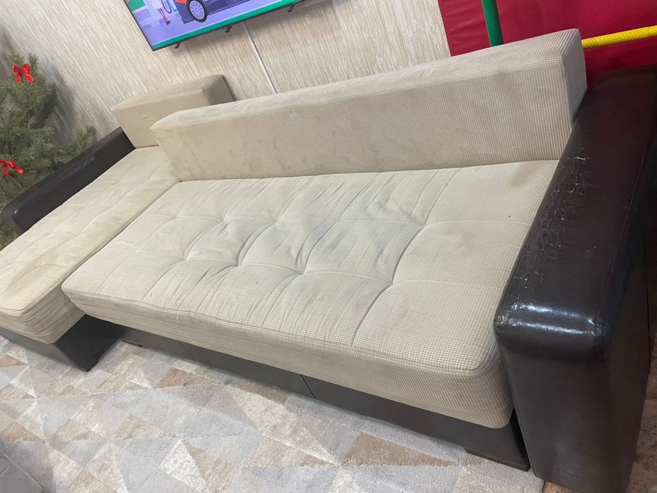 Диван с атаманкой