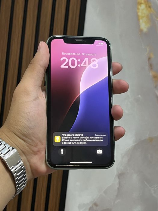 Продам iPhone 11