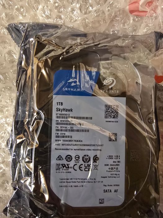Kit Supraveghere Hikvision NVR PoE + 2 Camere Dome 2MP + HDD 1TB SkyHawk + Doze