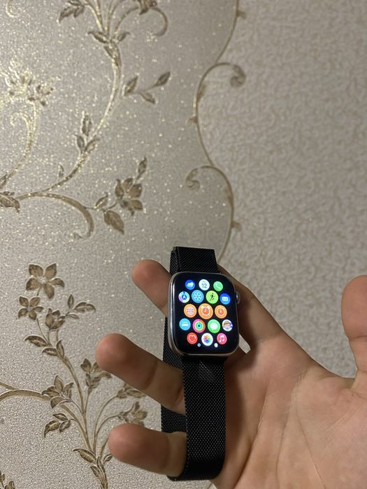 iWatch 4.44  milanes